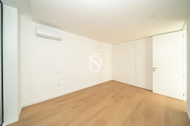 Apartamento T1 para Arrendamento em Barcelinhos Foto 7