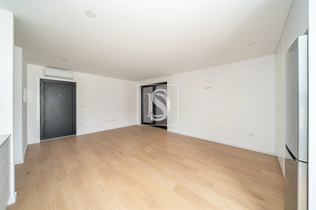 Apartamento T1 para Arrendamento em Barcelinhos Foto 6