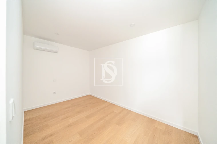 Apartamento T1 para Arrendamento em Barcelinhos Foto 13