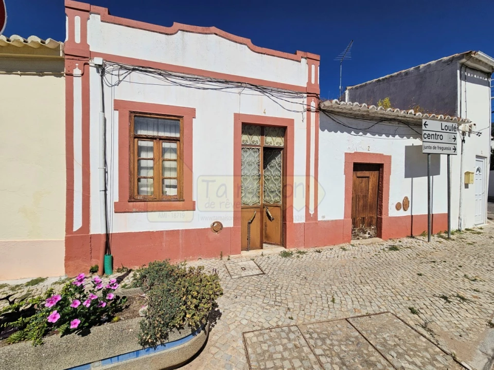 Moradia T7 para Venda em Salir Foto 1