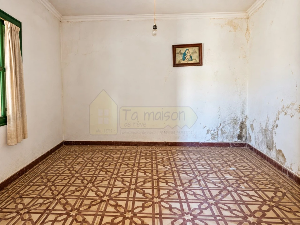 Moradia T7 para Venda em Salir Foto 18