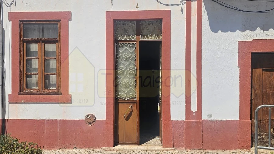 Moradia T7 para Venda em Salir