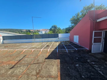 Moradia T4 para Venda em Querença, Tôr e Benafim