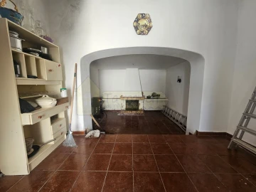 Moradia T4 para Venda em Querença, Tôr e Benafim