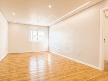Apartamento T3 para Venda em Coruche, Fajarda e Erra