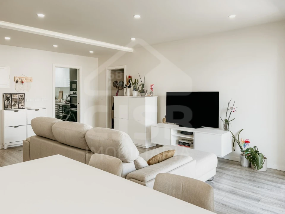 Apartamento T2 para Venda em Seixal, Arrentela e Aldeia de Paio Pires Foto 3