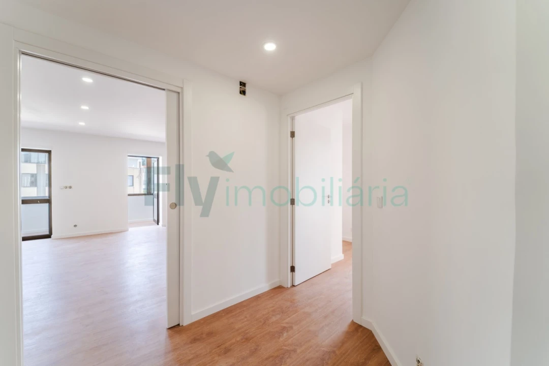 Apartamento T3 para Venda em Fermentões Foto 7