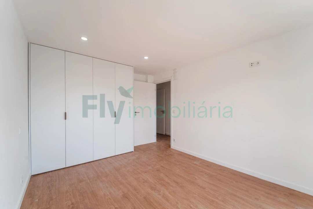 Apartamento T3 para Venda em Fermentões Foto 18