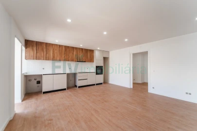Apartamento T3 para Venda em Fermentões