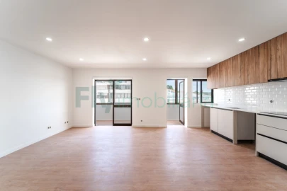 Apartamento T3 para Venda em Fermentões