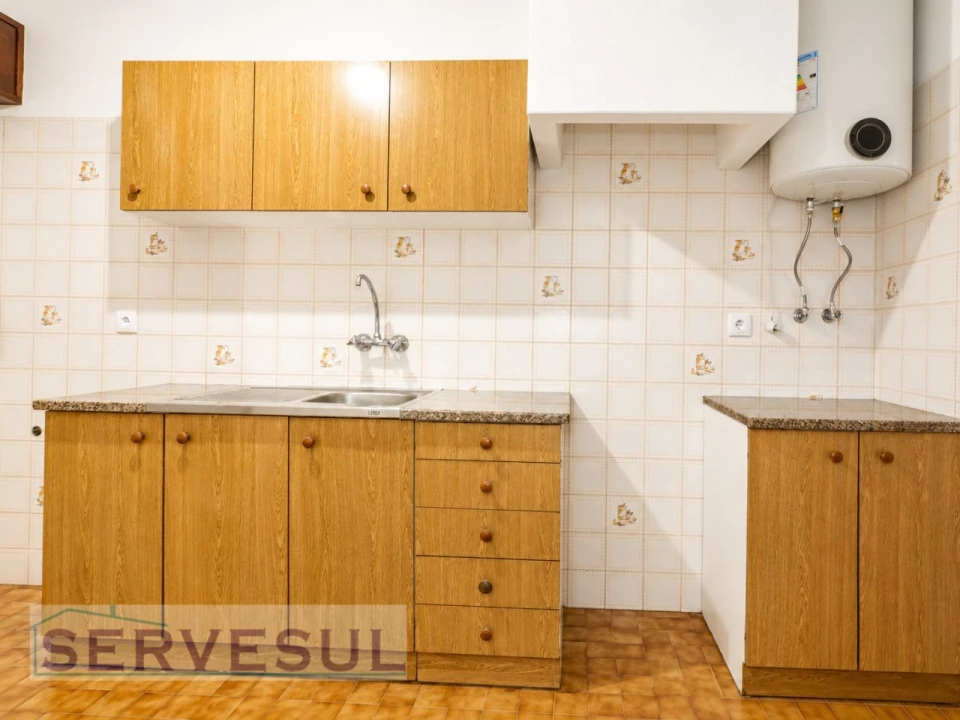 Apartamento T4 para Venda em São Bartolomeu de Messines Foto 4