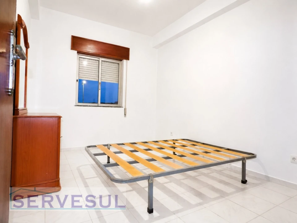 Apartamento T4 para Venda em São Bartolomeu de Messines Foto 11