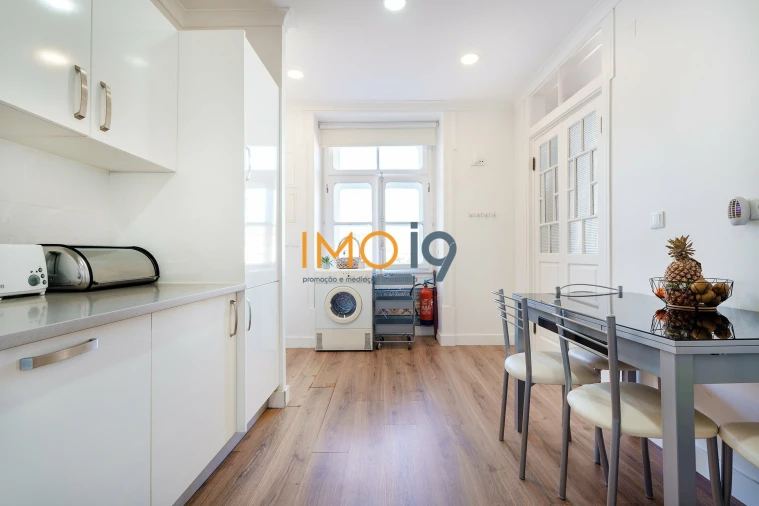 Apartamento T3 para Venda em Santa Maria Maior Foto 5