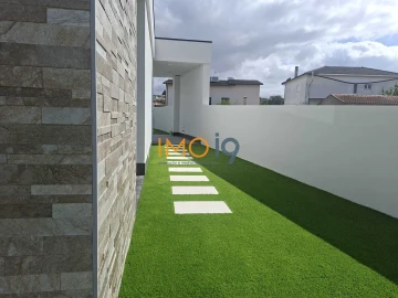 Moradia T3 para Venda em Fatima