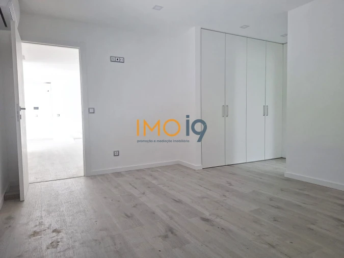 Moradia T3 para Venda em Fatima Foto 15