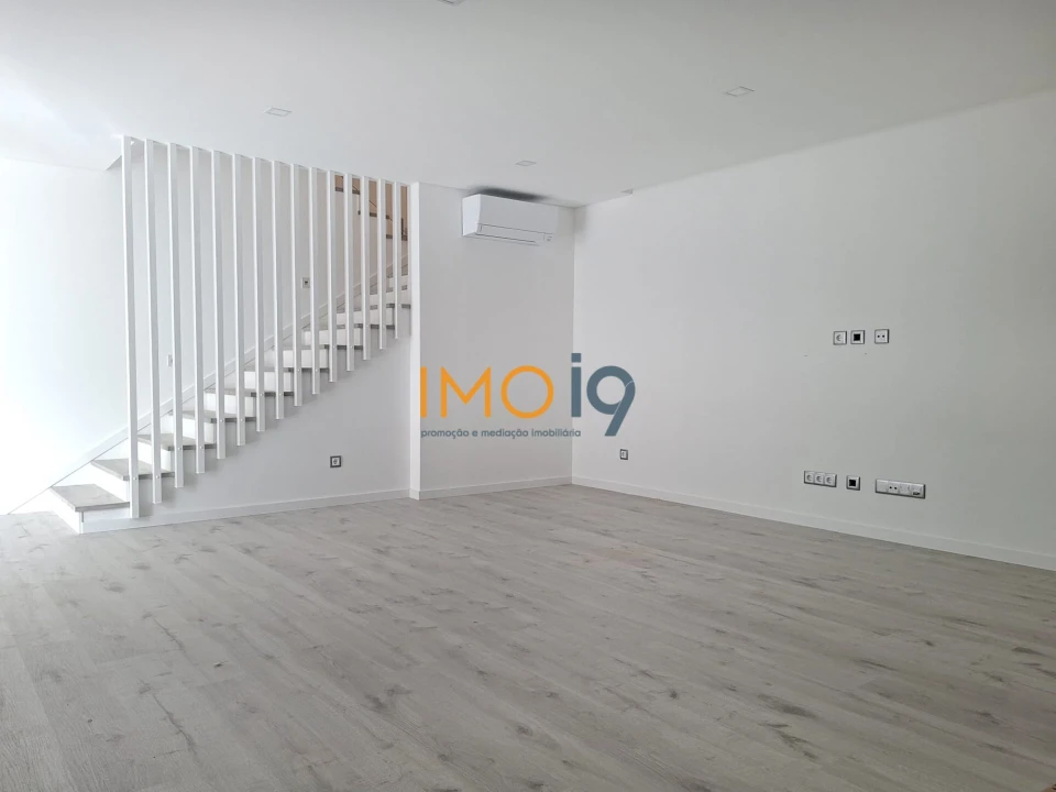 Moradia T3 para Venda em Fatima Foto 12