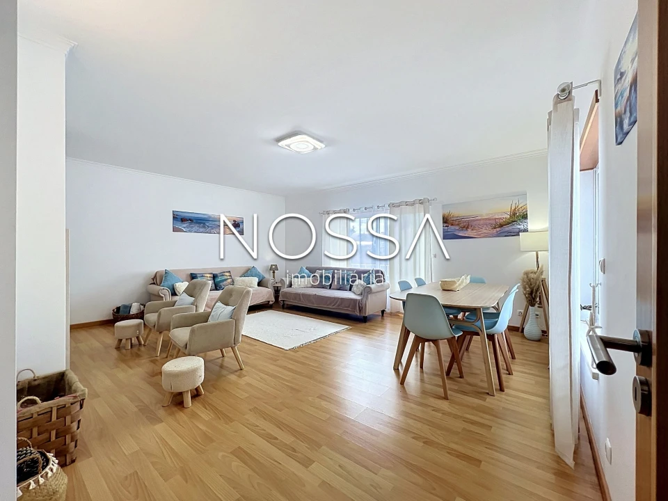 Apartamento T2 para Venda em Carvoeira Foto 1