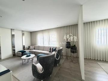 Moradia T5 para Venda em Odivelas