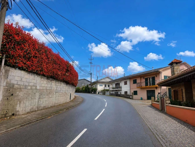 Terreno para Venda em Campos e Louredo Foto 8