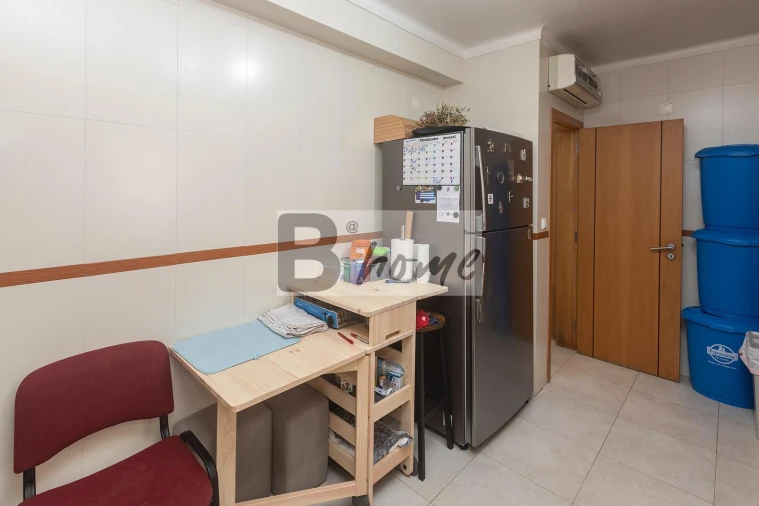 Moradia T2 para Venda em Charneca de Caparica e Sobreda Foto 9