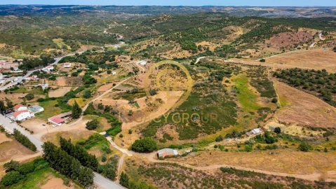 Terreno para Venda em Vaqueiros