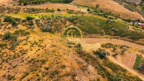 Terreno para Venda em Vaqueiros
