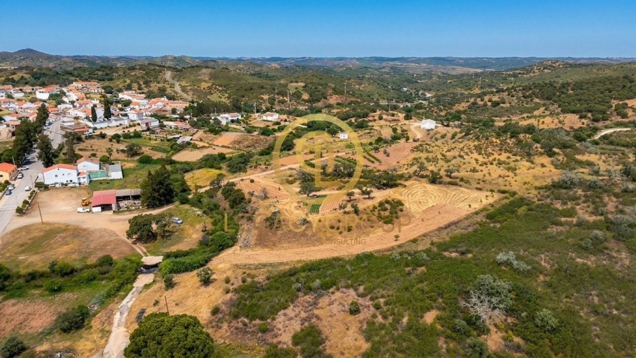 Terreno para Venda em Vaqueiros Foto 2
