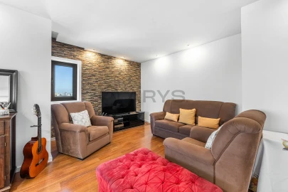 Apartamento T5 para Venda em Santa Marinha e São Pedro da Afurada