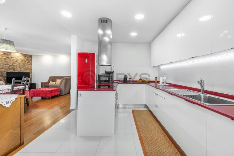 Apartamento T5 para Venda em Santa Marinha e São Pedro da Afurada Foto 8