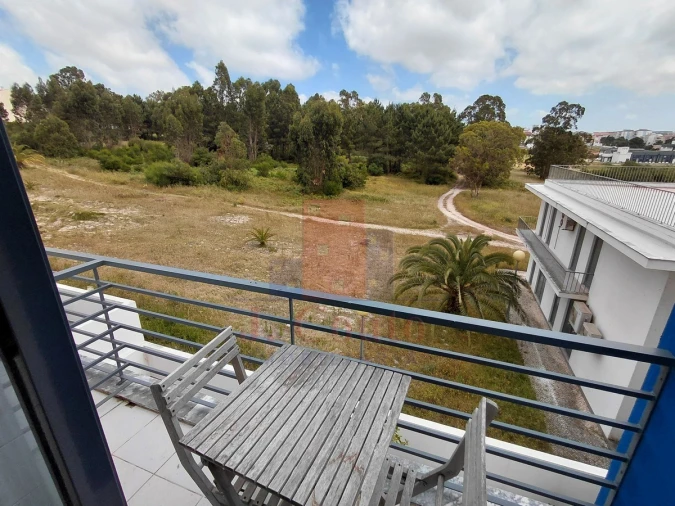 Apartamento T2 para Arrendamento em Caldas da Rainha - Santo Onofre e Serra do Bouro Foto 3