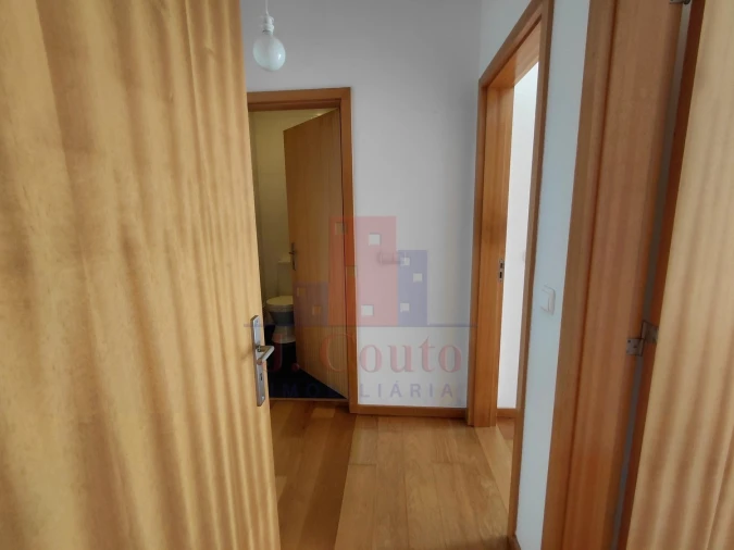 Apartamento T2 para Arrendamento em Caldas da Rainha - Santo Onofre e Serra do Bouro Foto 10