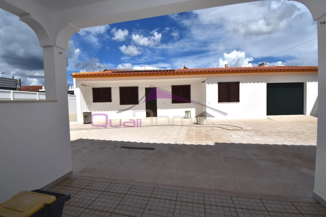 Moradia T4 para Venda em São João Baptista Foto 13