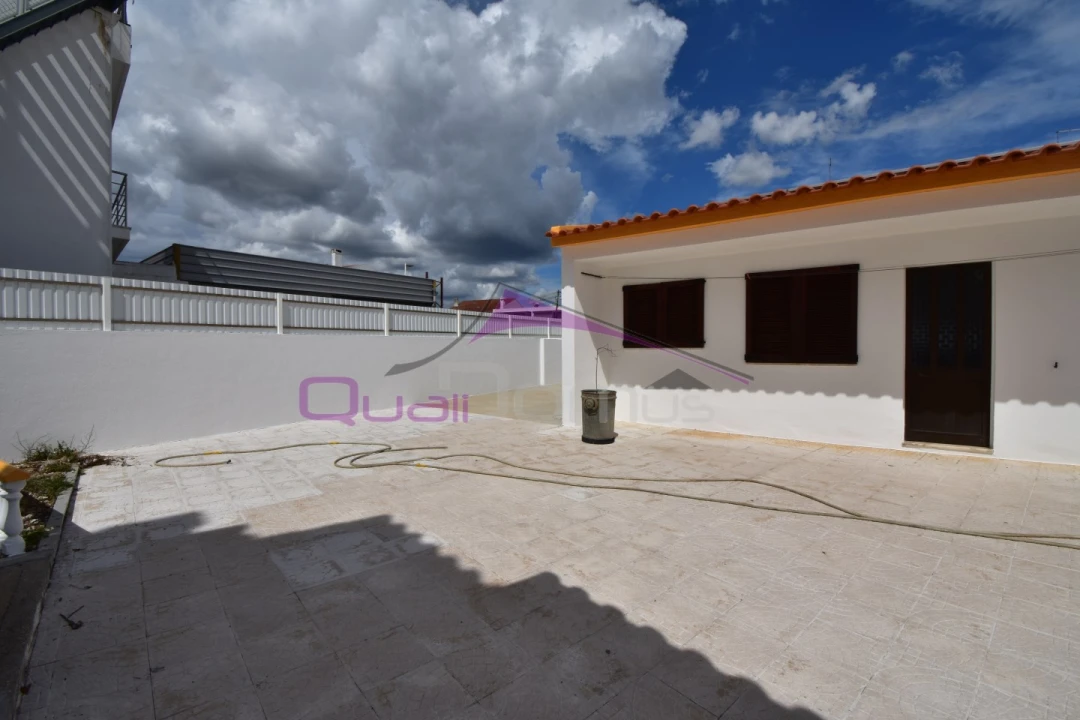 Moradia T4 para Venda em São João Baptista Foto 16