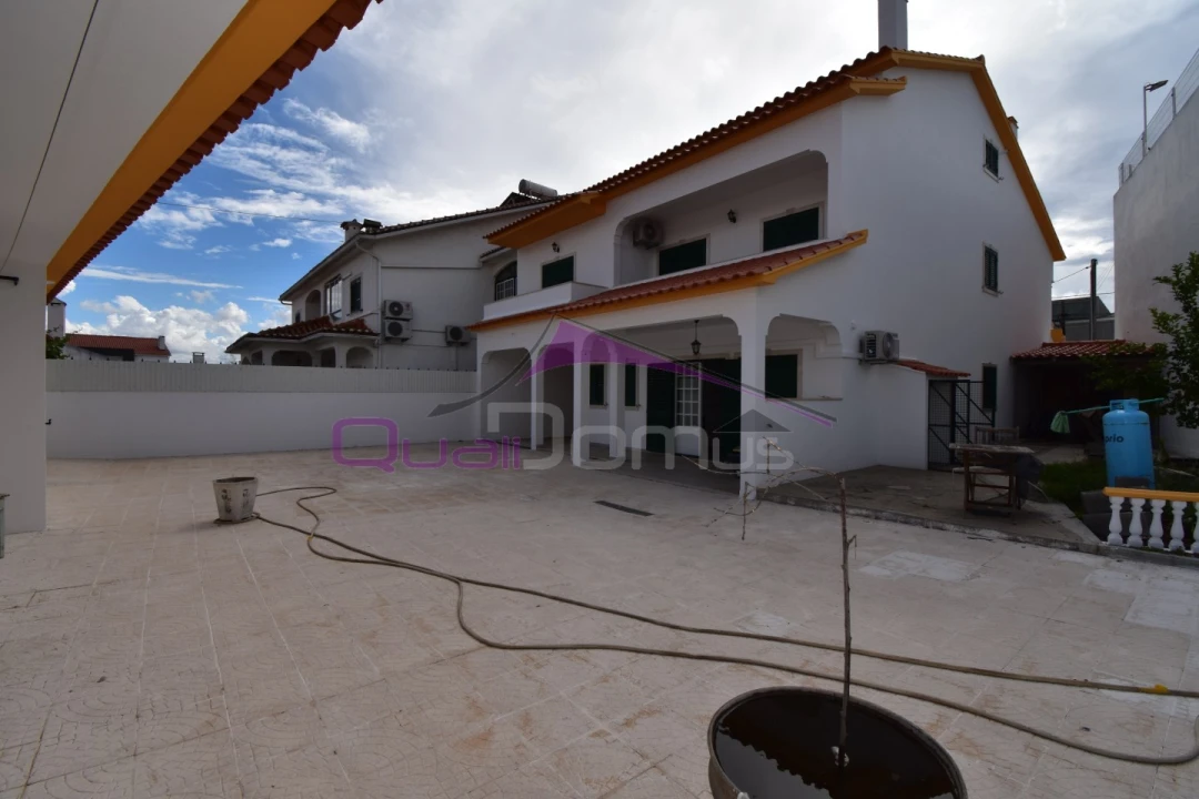 Moradia T4 para Venda em São João Baptista Foto 20