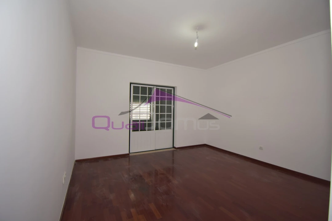 Moradia T4 para Venda em São João Baptista Foto 42