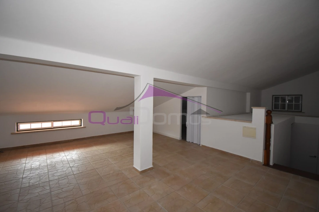 Moradia T4 para Venda em São João Baptista Foto 49