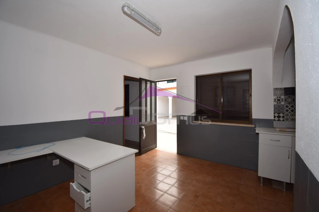 Moradia T4 para Venda em São João Baptista Foto 51