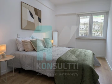 Apartamento T3 para Venda em Benfica