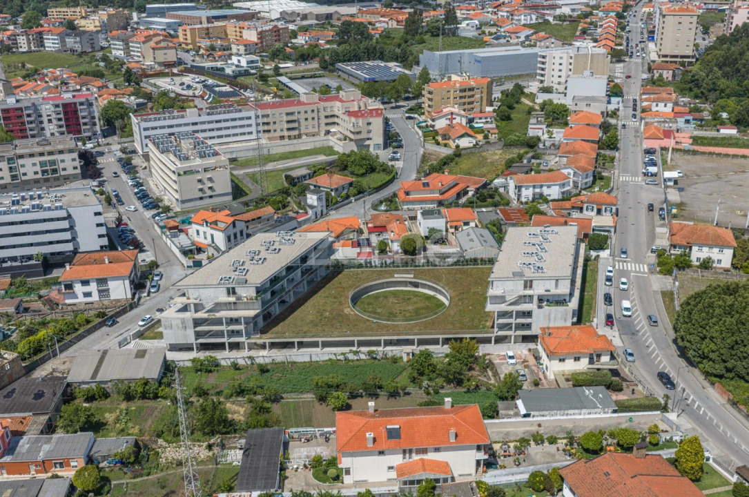 Apartamento T1 para Venda em Mafamude e Vilar do Paraíso Foto 26