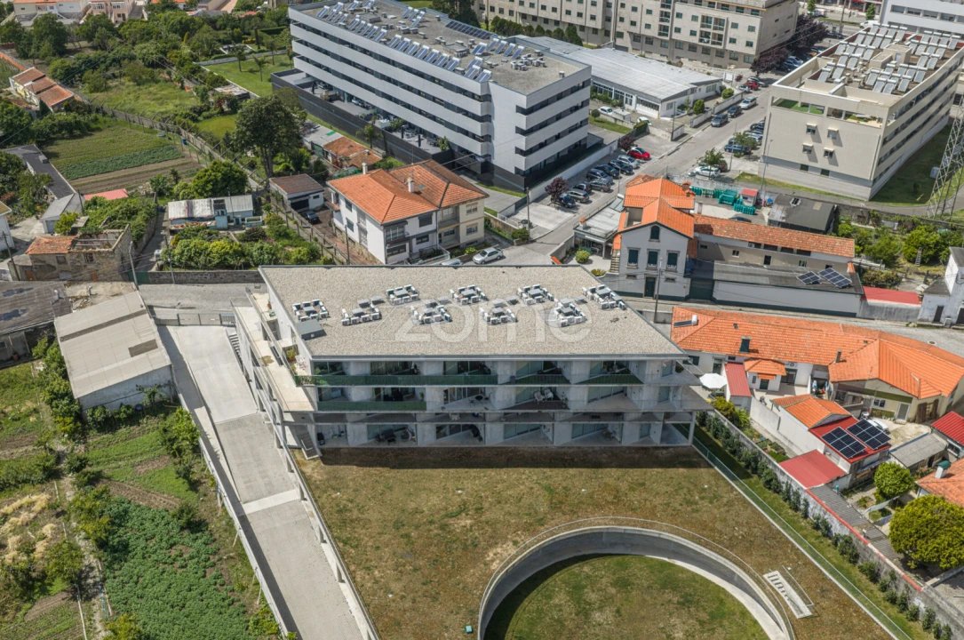 Apartamento T1 para Venda em Mafamude e Vilar do Paraíso Foto 19