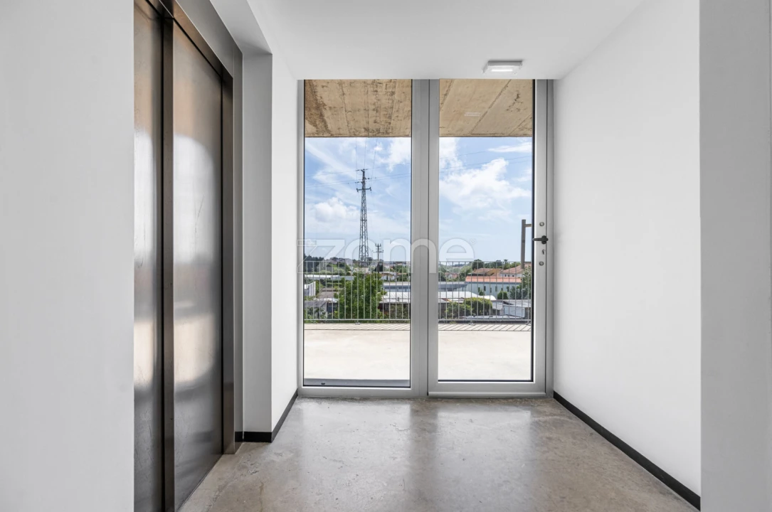 Apartamento T1 para Venda em Mafamude e Vilar do Paraíso Foto 2