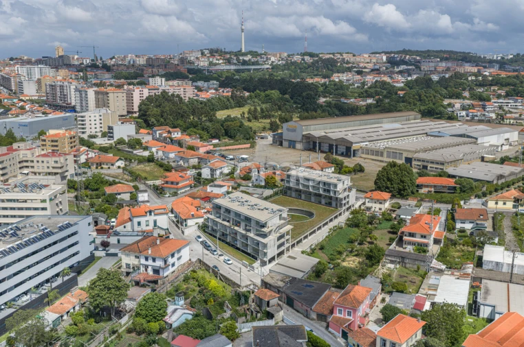Apartamento T1 para Venda em Mafamude e Vilar do Paraíso Foto 25
