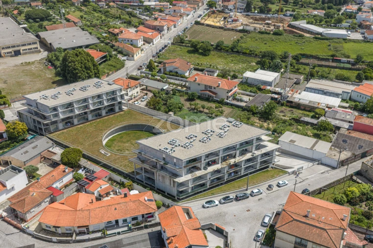 Apartamento T1 para Venda em Mafamude e Vilar do Paraíso Foto 23