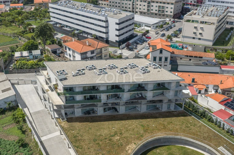 Apartamento T1 para Venda em Mafamude e Vilar do Paraíso Foto 21