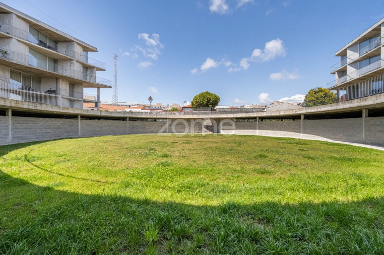 Apartamento T1 para Venda em Mafamude e Vilar do Paraíso Foto 18