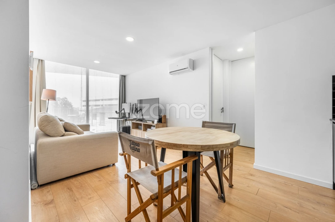 Apartamento T1 para Venda em Mafamude e Vilar do Paraíso Foto 5