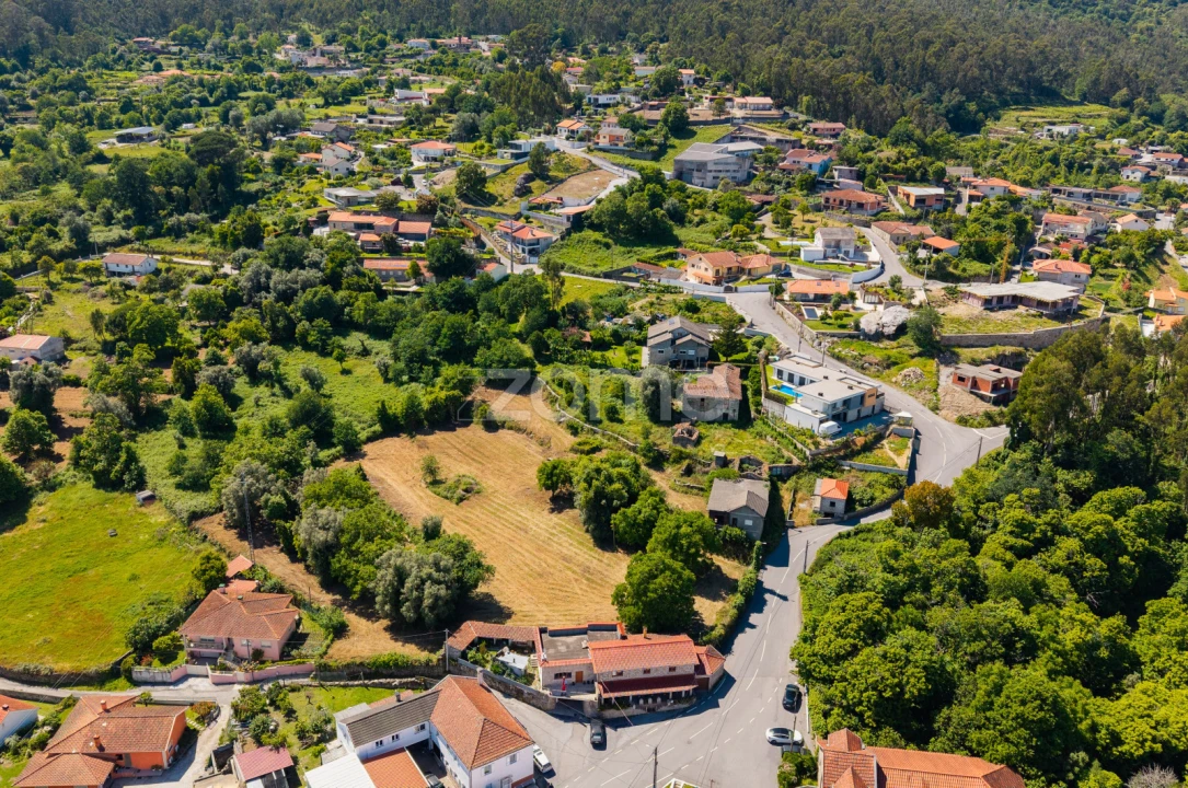 Terreno para Venda em Vila Verde e Barbudo Foto 4