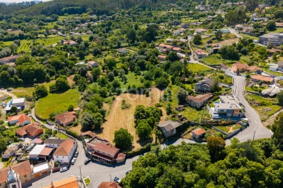 Terreno para Venda em Vila Verde e Barbudo