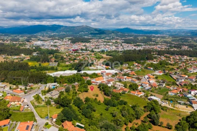 Terreno para Venda em Vila Verde e Barbudo