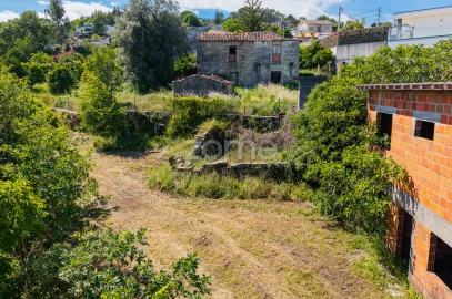 Terreno para Venda em Vila Verde e Barbudo